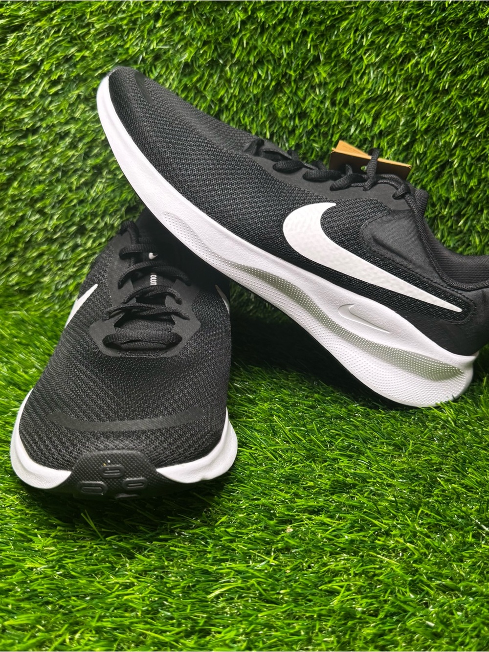 Size 11.5 - Mens Nike Revolution 7 Wide Running Sneakers Black White FB8501-002